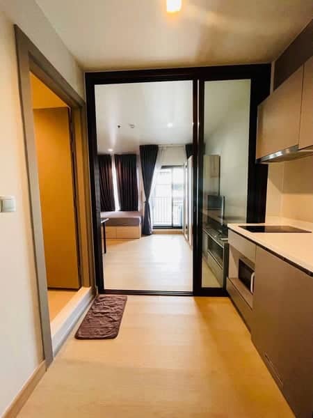 Life Asoke Rama 9 — High Floor City View | Near MRT Rama 9 & ARL