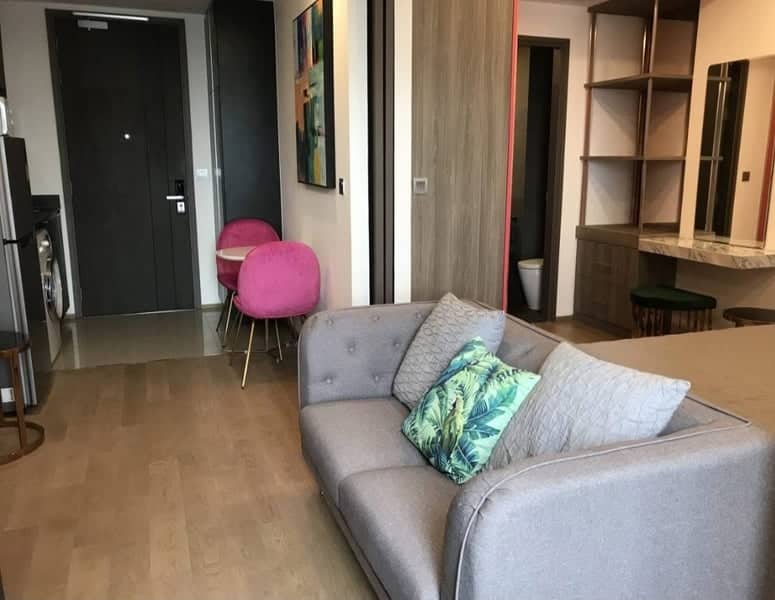 أشتون تشولا-سيلوم — طابق مرتفع | مفروشة بالكامل | بالقرب من MRT سام يان