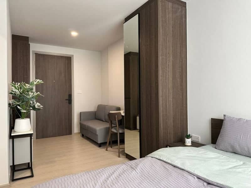 Nue Cross Khu Khot Station — 絕佳園景房 | 品牌家電全配 | 緊鄰輕軌站