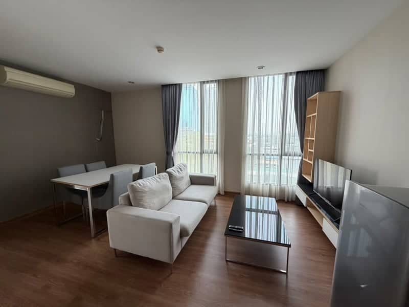 Up Ekamai — ห้องเฟอร์ครบ ห้องกว้าง อยู่สบาย | ทำเลสุขุมวิท เอกมัย