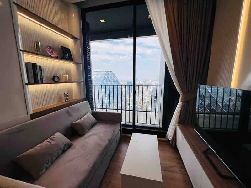 Noble Around Ari — 頂樓360°城市景觀 | 距BTS Ari僅90米 | 帶租約出售
