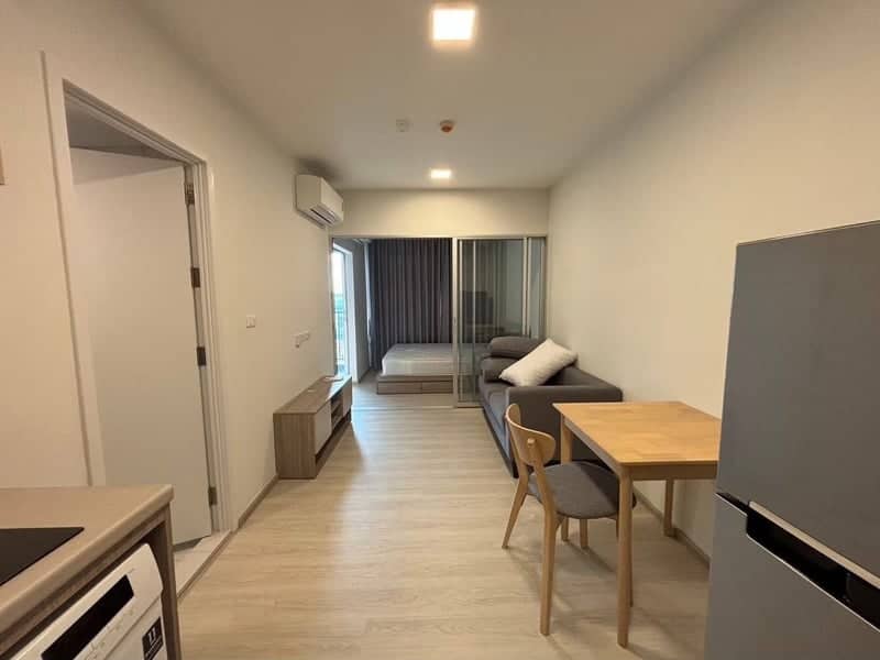 Plum Condo Sukhumvit 62 — غرفة ملابس | مجمع منخفض الكثافة | قريب من BTS Bang Chak