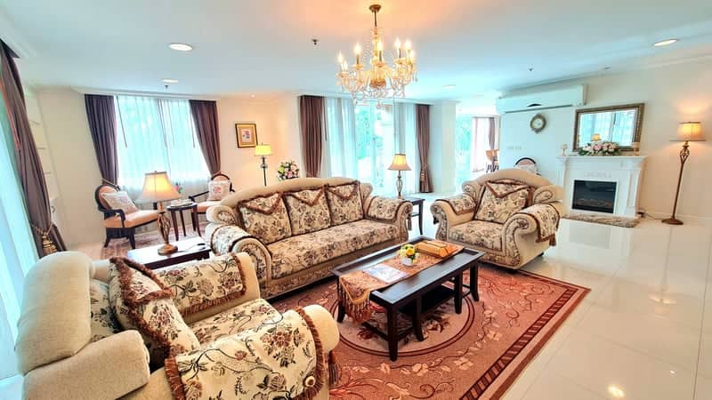 Piyathip Place — Ultra-Luxury 4BR Duplex Penthouse | 572 SQ.M. | Pet Friendly | Private Jacuzzi & Fireplace