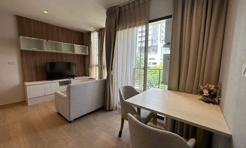 Runesu Thonglor 5 — Japanese Style Condo | Fully Furnished | Near BTS