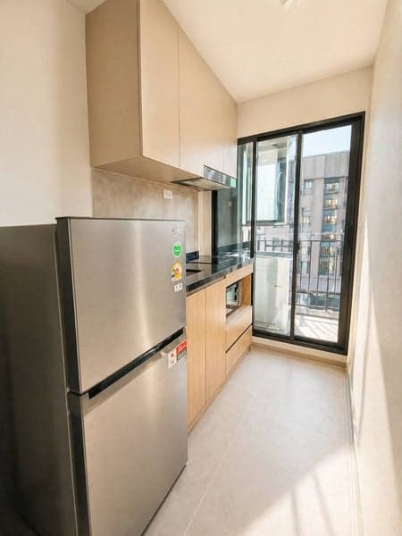 KLOS Ratchada 7 — Modern Minimalist Unit | Walk to MRT | Private Low-Rise photo 2