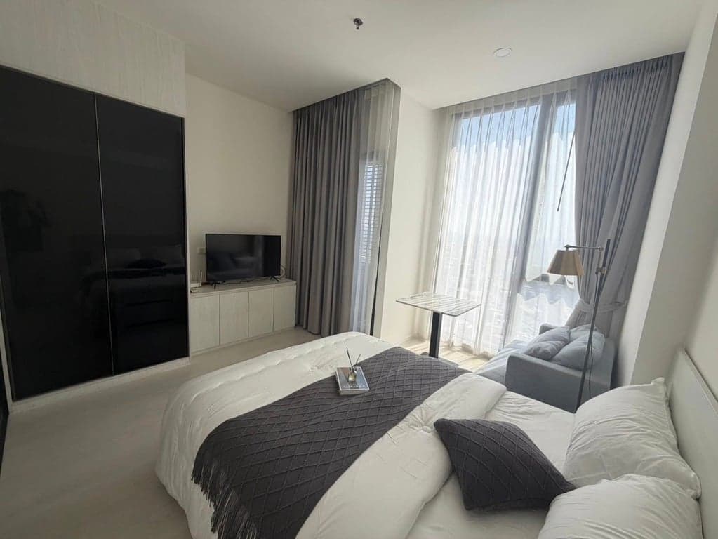 Mazarine Ratchayothin — High Floor Skyline View | Next to BTS