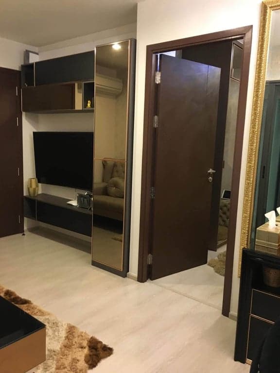 Rhythm Asoke — Luxury Corner Unit | Fully Furnished | Near MRT Phra Ram 9