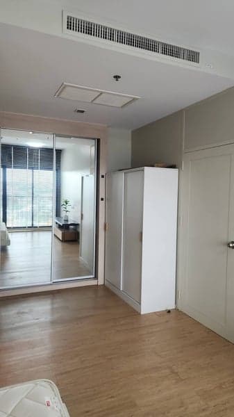 Noble Reveal Ekkamai — High Floor Unit | Near BTS Ekkamai | Ready to Move photo 4