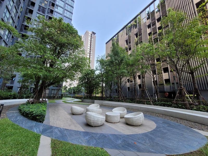 THE LINE Wongsawang photo 2