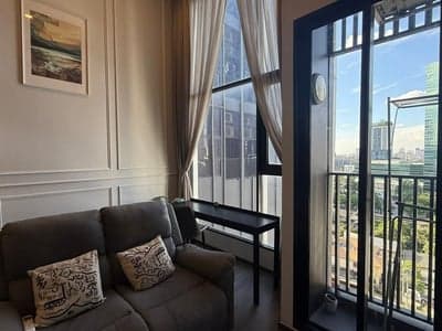 KnightsBridge Space Ratchayothin — High Ceiling Loft | BTS Steps Away | Prime Location photo 3