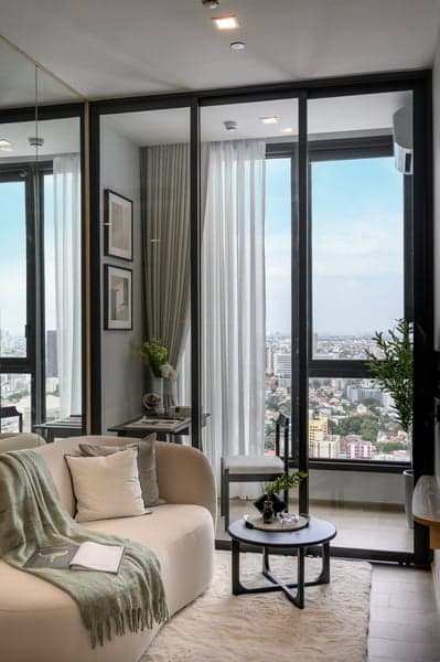 The Crest Park Residences — High Floor (29th) 1-Bed Plus | Panoramic City View | 20m to Skywalk photo 2