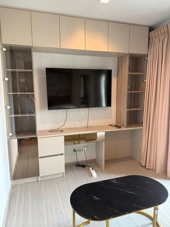 Life Asoke-Rama 9 | Tower A | 12A Floor | South View | 28 sqm | Foldable Bed | 300m to MRT Rama 9 | Owner Post