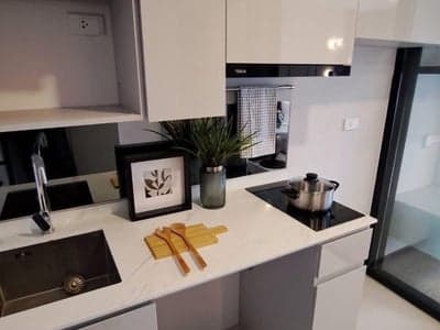 Soho Bangkok Ratchada — Stylish Built-in Unit | Near MRT Huai Khwang photo 4