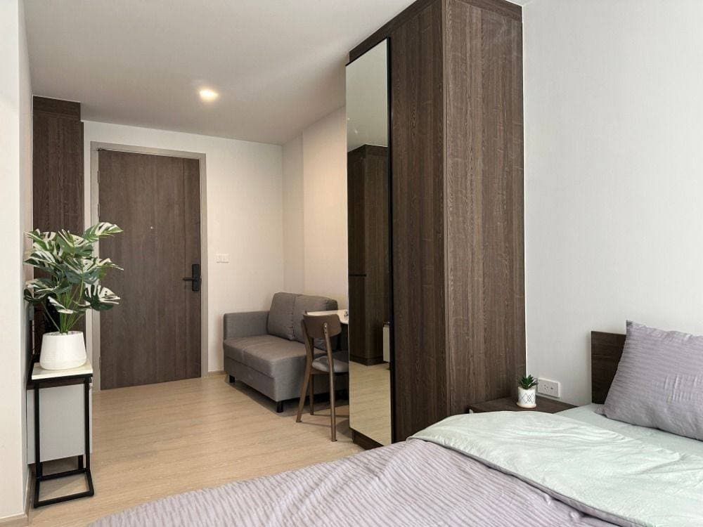 Nue Cross Khu Khot Station — Garden View & High-End Appliances | Next to BTS