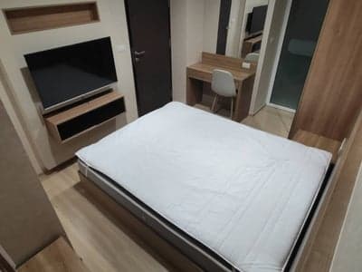 Rhythm Sathorn — Open City View Residence | Near BTS Saphan Taksin photo 3