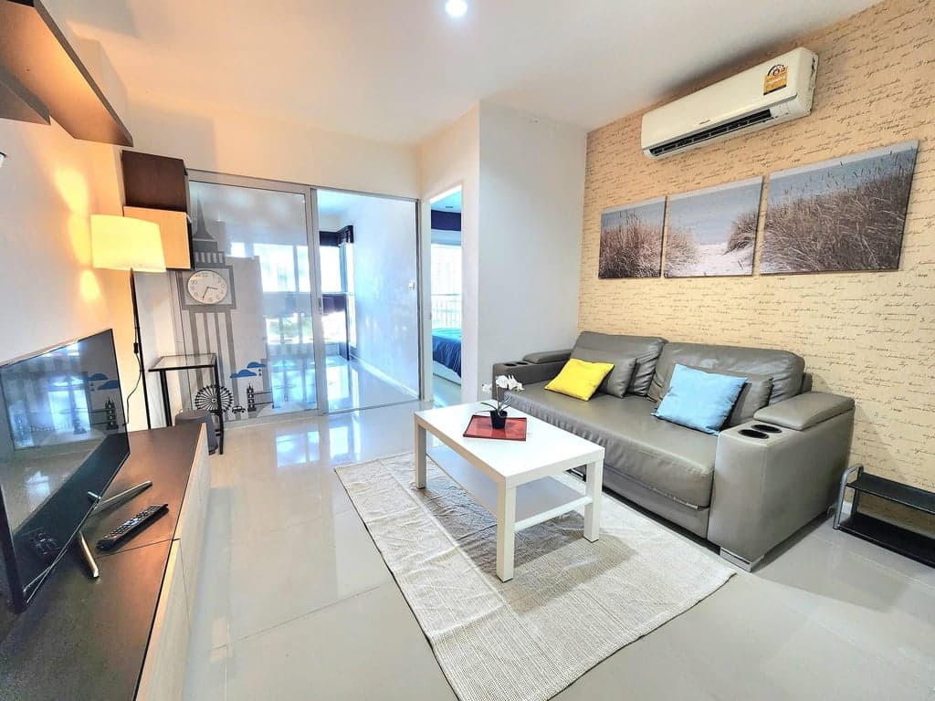 Aspire Sukhumvit 48 — Top Floor 1BR | Newly Renovated | Near BTS Phra Khanong