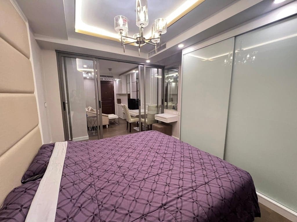 Amaranta Residence — Pool Access Unit | Resort-Style Living | MRT Huai Khwang