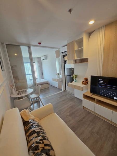 Regent Home Wutthakat — High Floor Unblocked View | 180m to BTS photo 2