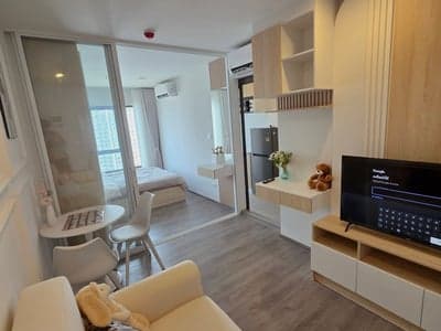 Regent Home Wutthakat — High Floor Unblocked View | 180m to BTS photo 2