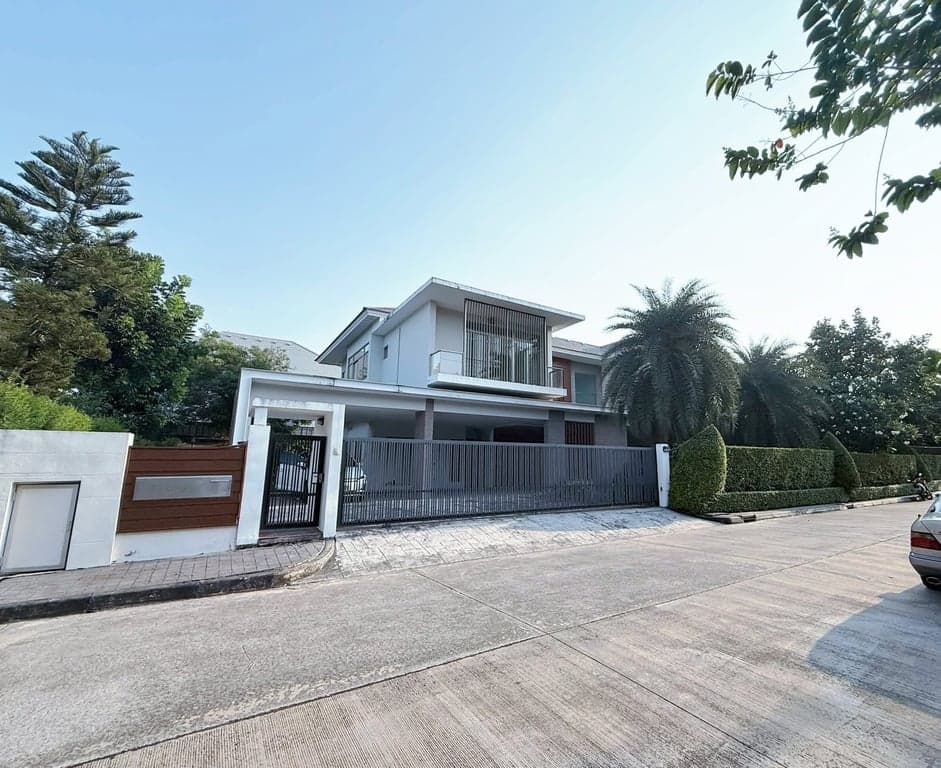 Perfect Masterpiece 3 Sukhumvit 77 — Luxury Mansion on Large Land | Near Suvarnabhumi Airport