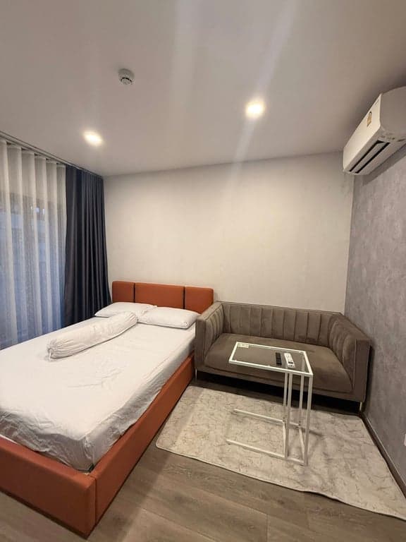 SOHO Bangkok Ratchada — Luxury Facilities | Auto Parking | 200m to MRT