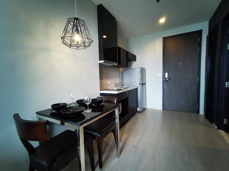 Rhythm Sukhumvit 44/1 — 0m to BTS Phra Khanong | 11th Floor | Ready to Move In photo 2