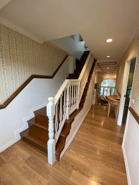 Fantasia Villa 2 — European Corner Townhome | Near BTS Bearing photo 4