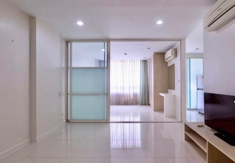 Elements Srinakarin — Below Market Deal | Walk to MRT Yellow Line | Opposite Seacon Square photo 2