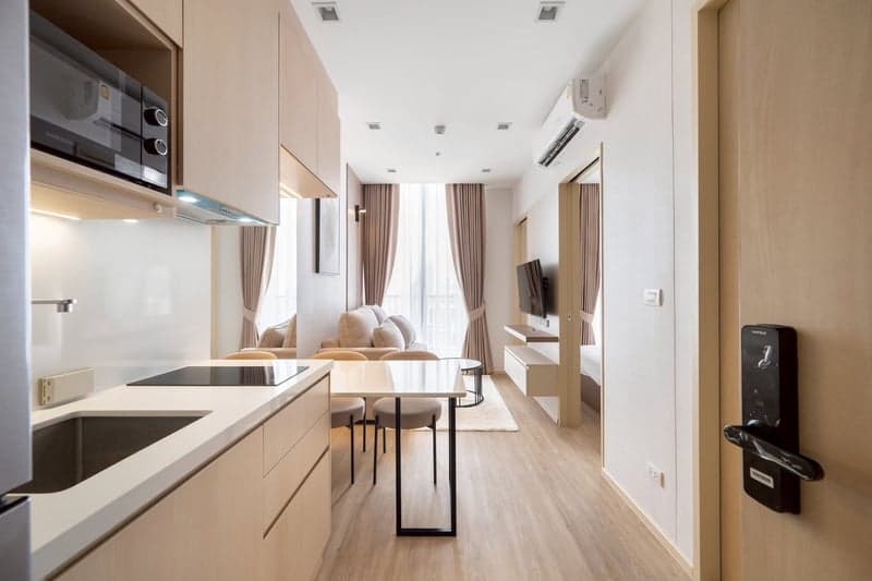 Noble State Sukhumvit 39 — Skyline Garden View | EM District | BTS Phrom Phong photo 3