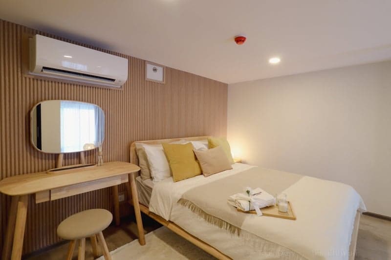 SOHO Bangkok Ratchada — Duo Space Duplex | High Ceiling Living | Near MRT Huai Khwang photo 4