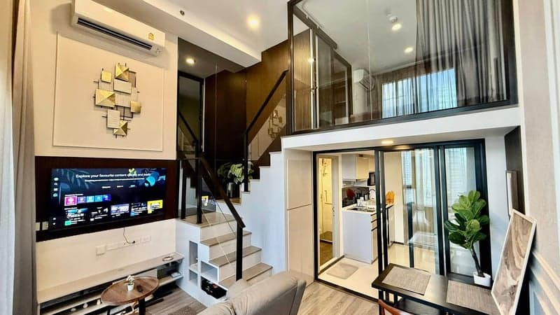 KnightsBridge Space Ratchayothin — High Ceiling Loft | BTS Steps Away | Prime Location photo 2