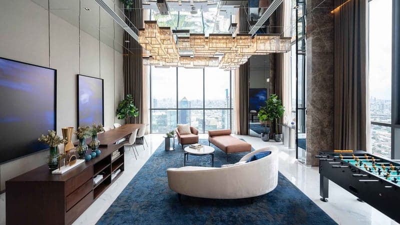 Mazarine Ratchayothin photo 3