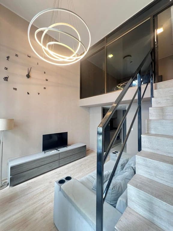 Ideo New Rama 9 — High Ceiling Duplex | Near ARL & Mall Ramkhamhaeng