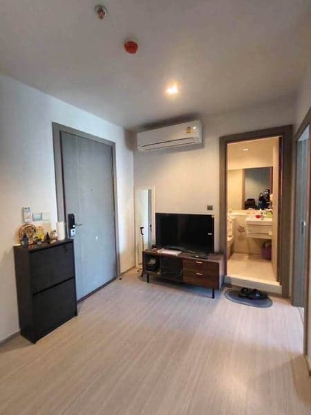 Life Asoke Rama 9 — Fully Furnished Residence | New CBD Living | Near MRT photo 3