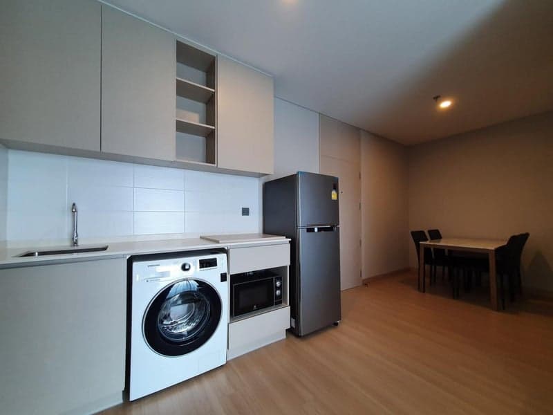 Lumpini Suite Phetchaburi-Makkasan — High Floor Unblocked View | Near MRT BTS ARL photo 2