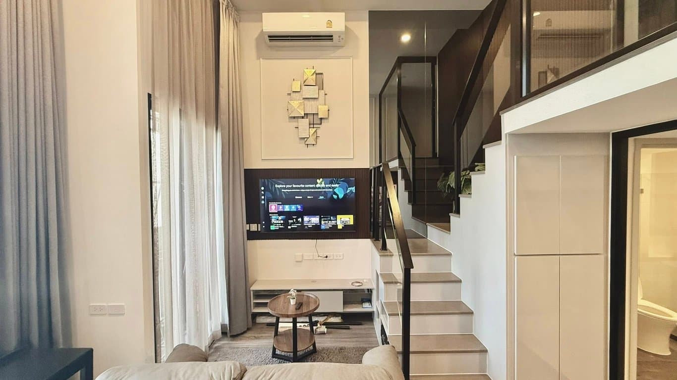 KnightsBridge Space Ratchayothin — High Ceiling Loft | BTS Steps Away | Prime Location