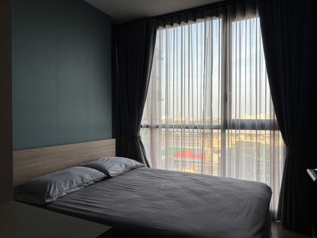 The Line Wongsawang — High Floor Pool View | Fully Furnished | Near MRT