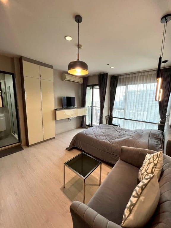 Rhythm Asoke 1 — High Floor Studio | Near MRT Rama 9 | Ready Move