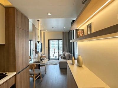 MUNIQ Sukhumvit 23 — Unobstructed View | Steps from MRT Sukhumvit photo 2