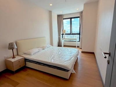 Supalai Premier Charoen Nakhon — River-View Penthouse | Steps from BTS photo 2