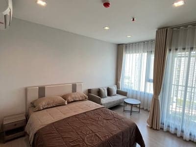 Life Sathorn Sierra — High Floor South Facing | Fully Furnished | Near BTS Talat Phlu photo 2