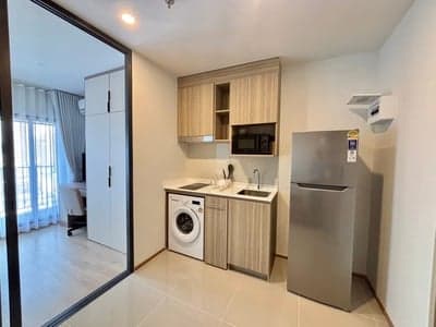 Life Rama 4 – Asoke — High Floor City View | Walk to MRT | Prime CBD photo 4
