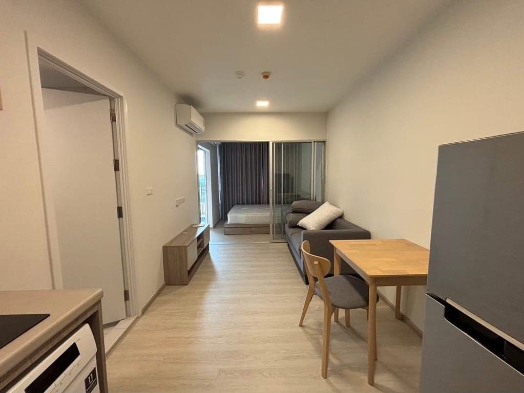 Plum Condo Sukhumvit 62 — Walk-in Closet | Low-Rise Privacy | Near BTS Bang Chak