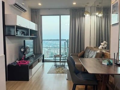 Sky Walk Residences — Open Skyline View | Renovated Residence | BTS Phra Khanong photo 3