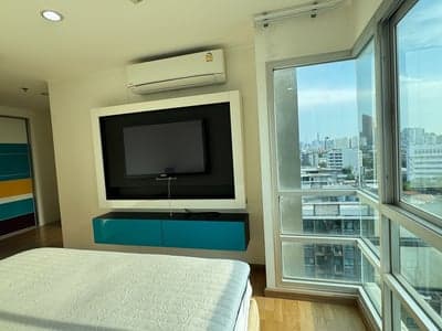 U Delight @ Jatujak Station — Modern Unit Near BTS | High-Floor City View | Mo Chit photo 4