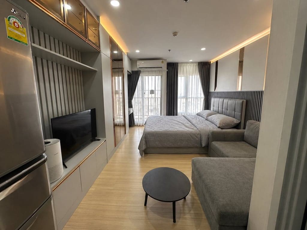 Supalai Veranda Ramkhamhaeng — Studio High Floor | Near MRT | City View