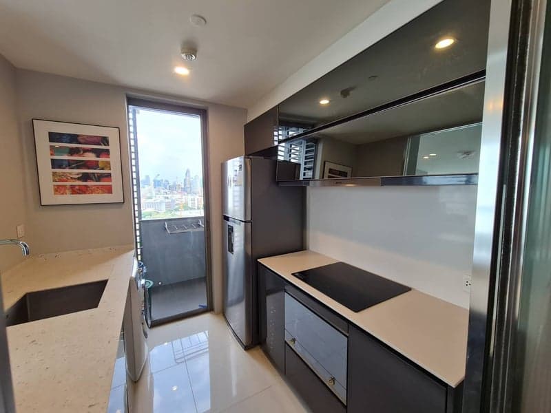 The Room Rama 4 — Spacious City Living | Near MRT & Expressway photo 3