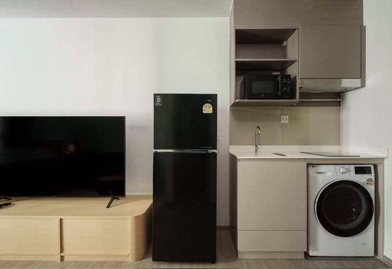 Aspire Sukhumvit - Rama 4 — Brand New Minimalist Studio | Pool View | Near BTS photo 2