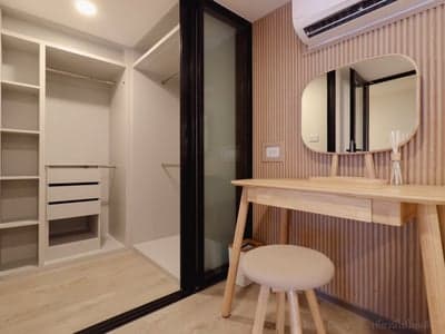 SOHO Bangkok Ratchada — Duo Space Duplex | High Ceiling Living | Near MRT Huai Khwang photo 2