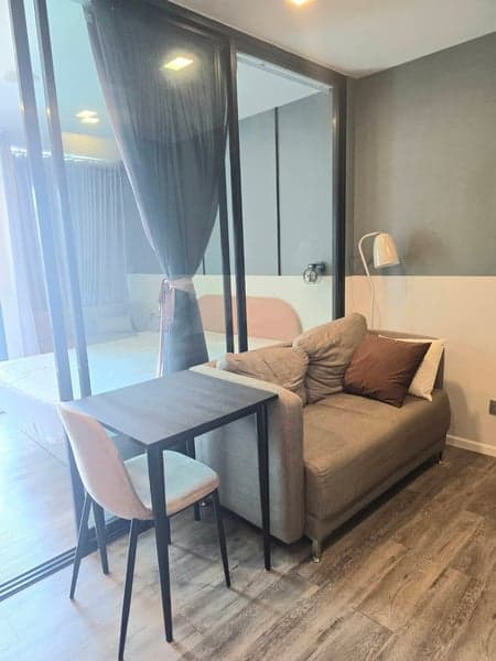 Brown Condo Ratchada-Huaikhuang — Pool View High Floor | Fully Furnished | Near MRT photo 2